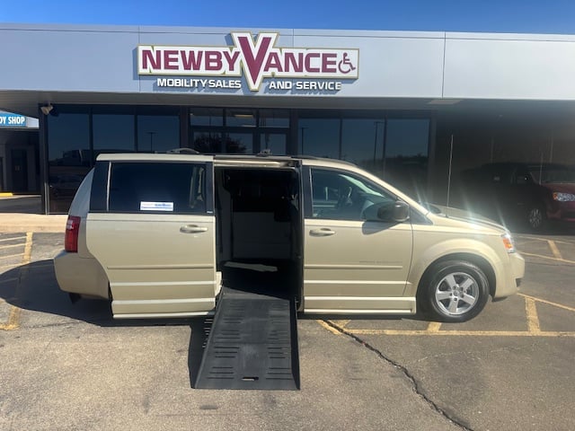 2010 Dodge Grand Caravan Hero's photo