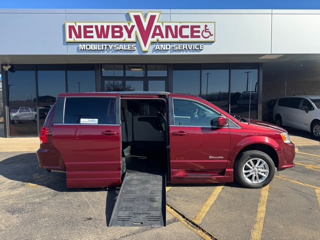 2019 Dodge Grand Caravan SXT's photo