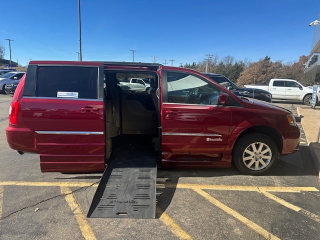 2014 Chrysler Town & Country